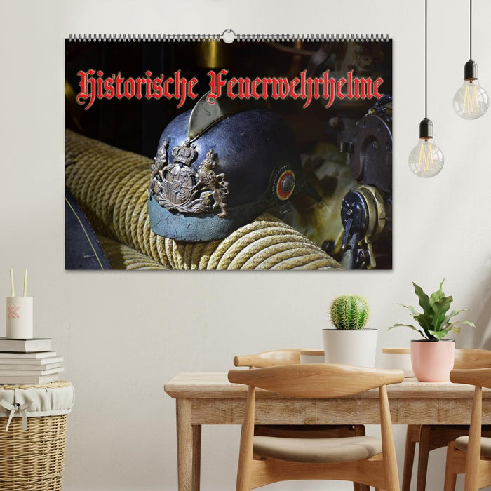 Historische Feuerwehrhelme (CALVENDO Wandkalender 2025)