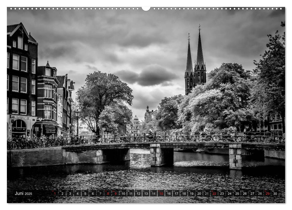 AMSTERDAM Stadtherz in Monochrom (CALVENDO Wandkalender 2025)