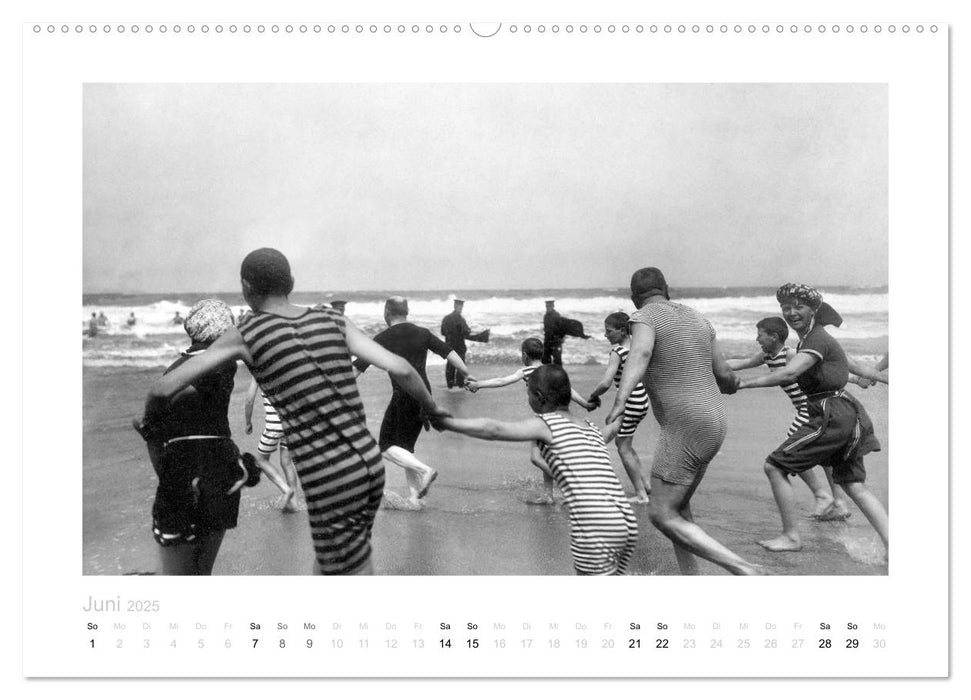 Am Meer - Fotografie von Haeckel (CALVENDO Wandkalender 2025)