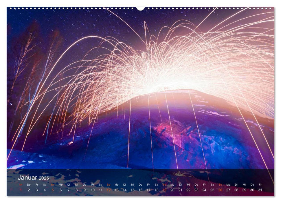 ILLUMINIERTES LAND, Szenerien aus Licht und Feuer (CALVENDO Premium Wandkalender 2025)