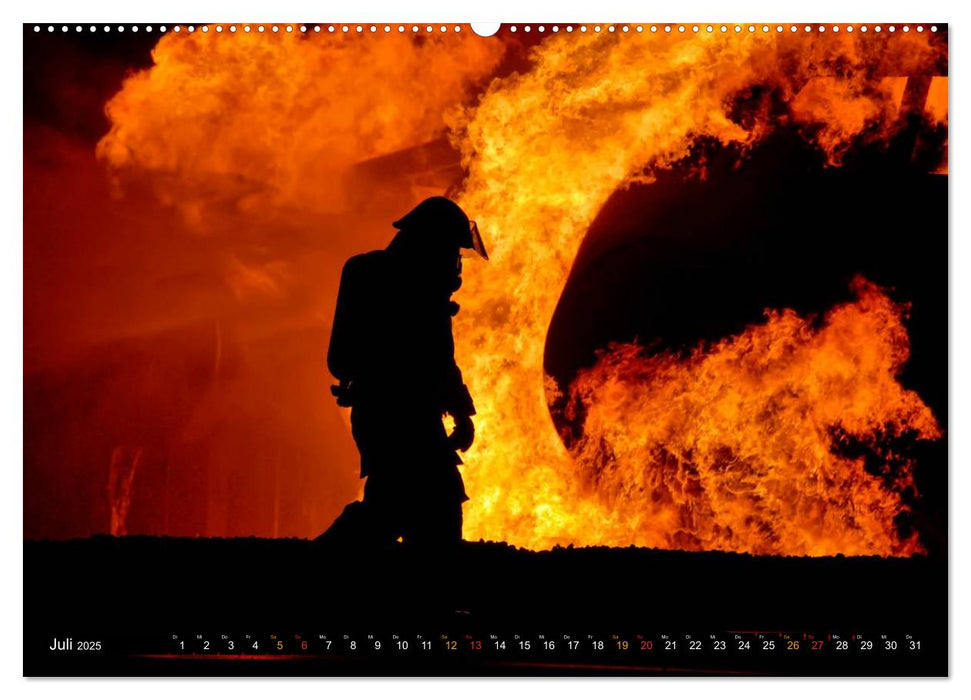 Feuerwehr - Leben mit der Gefahr (CALVENDO Premium Wandkalender 2025)