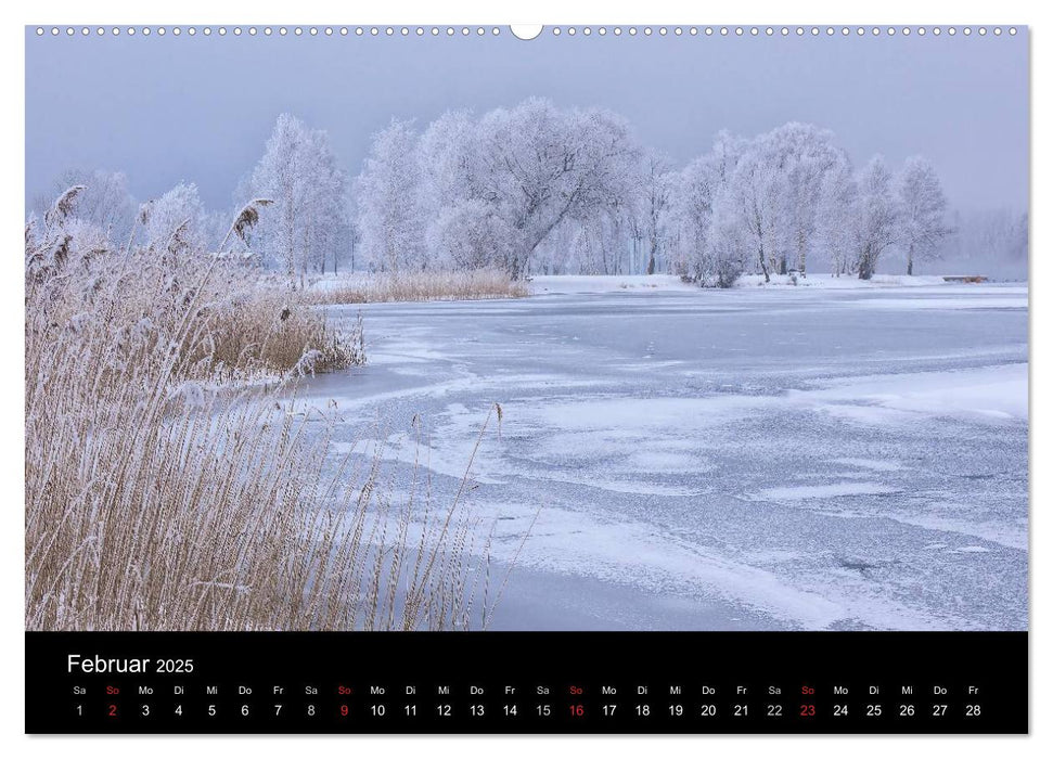 Bayerische Voralpenseen im Jahreslauf (CALVENDO Wandkalender 2025)