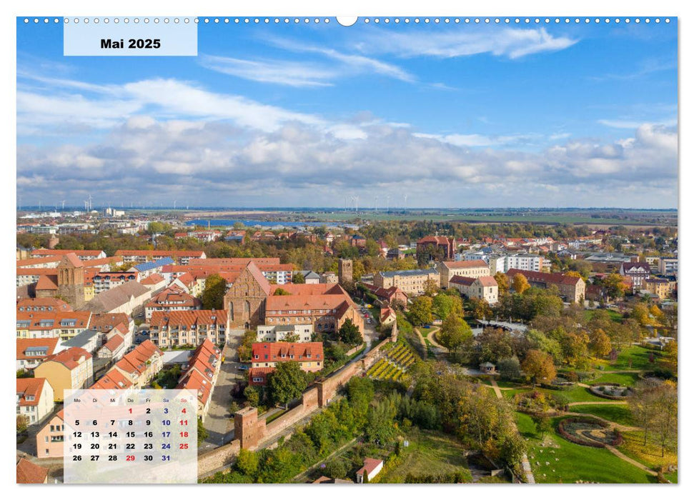 Prenzlau - Stadt im Herzen der Uckermark (CALVENDO Premium Wandkalender 2025)
