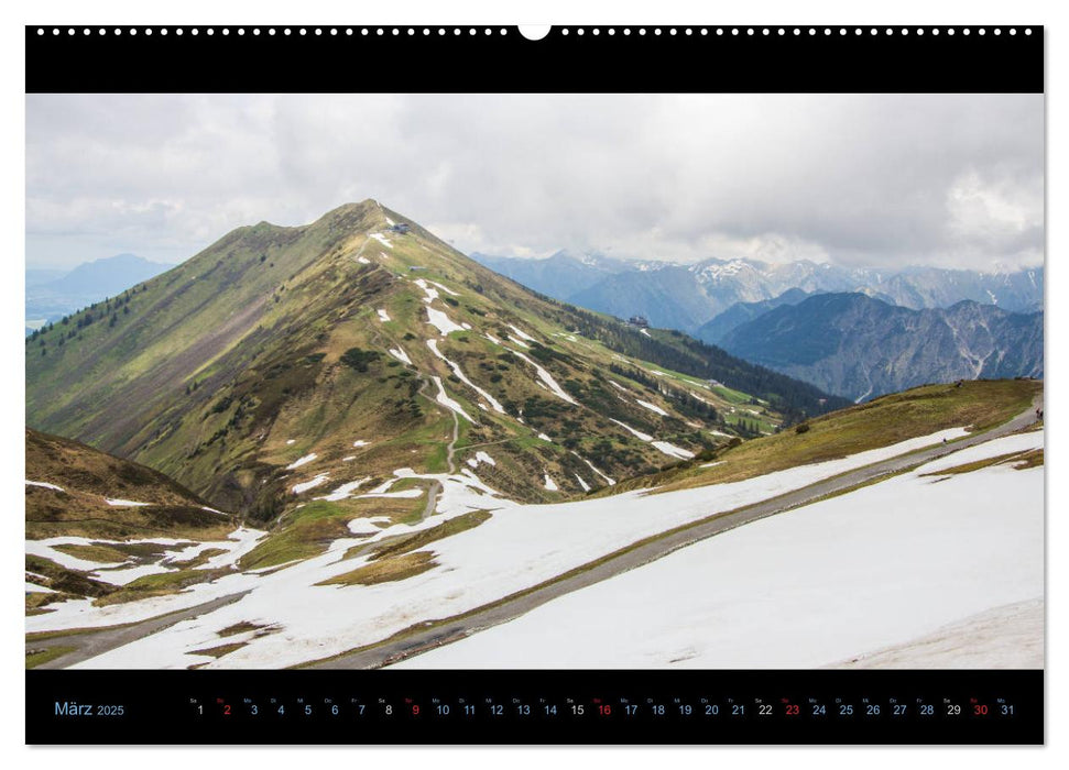 Region Oberstdorf - Kleinwalsertal und Nebelhorn (CALVENDO Premium Wandkalender 2025)