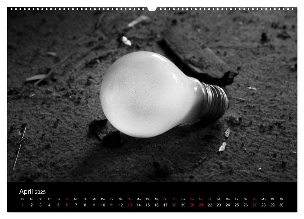 Objekte in schwarz weiss (CALVENDO Wandkalender 2025)