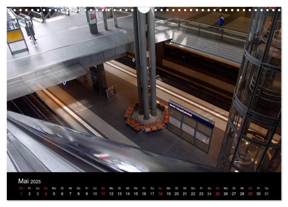 Berlin Hauptbahnhof (CALVENDO Wandkalender 2025)