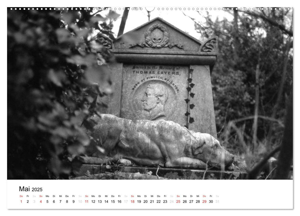 Highgate Cemetery London (CALVENDO Wandkalender 2025)