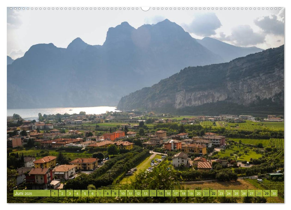 Gardasee. Lago di Garda (CALVENDO Premium Wandkalender 2025)