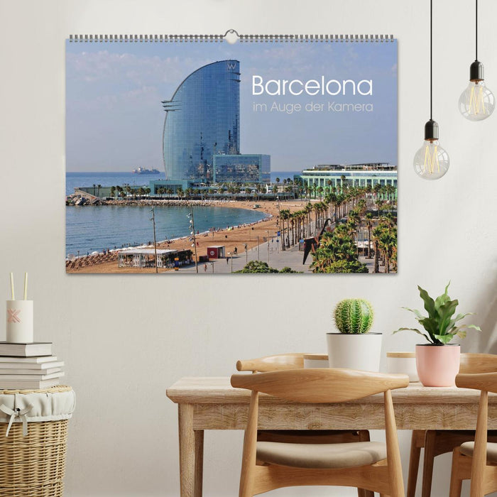 Barcelona im Auge der Kamera (CALVENDO Wandkalender 2025)