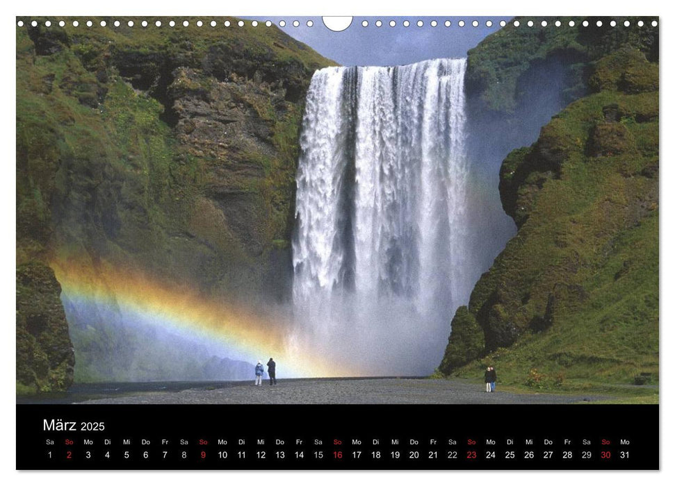 Island von Sven Strumann (CALVENDO Wandkalender 2025)