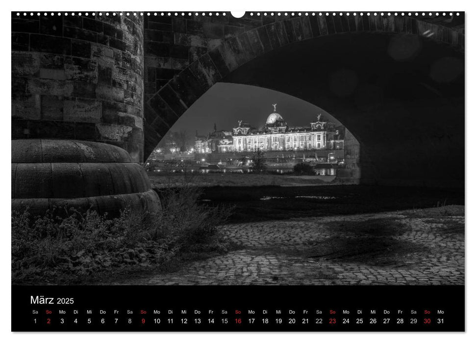 Dresden - Elbflorenz bei Nacht (CALVENDO Premium Wandkalender 2025)