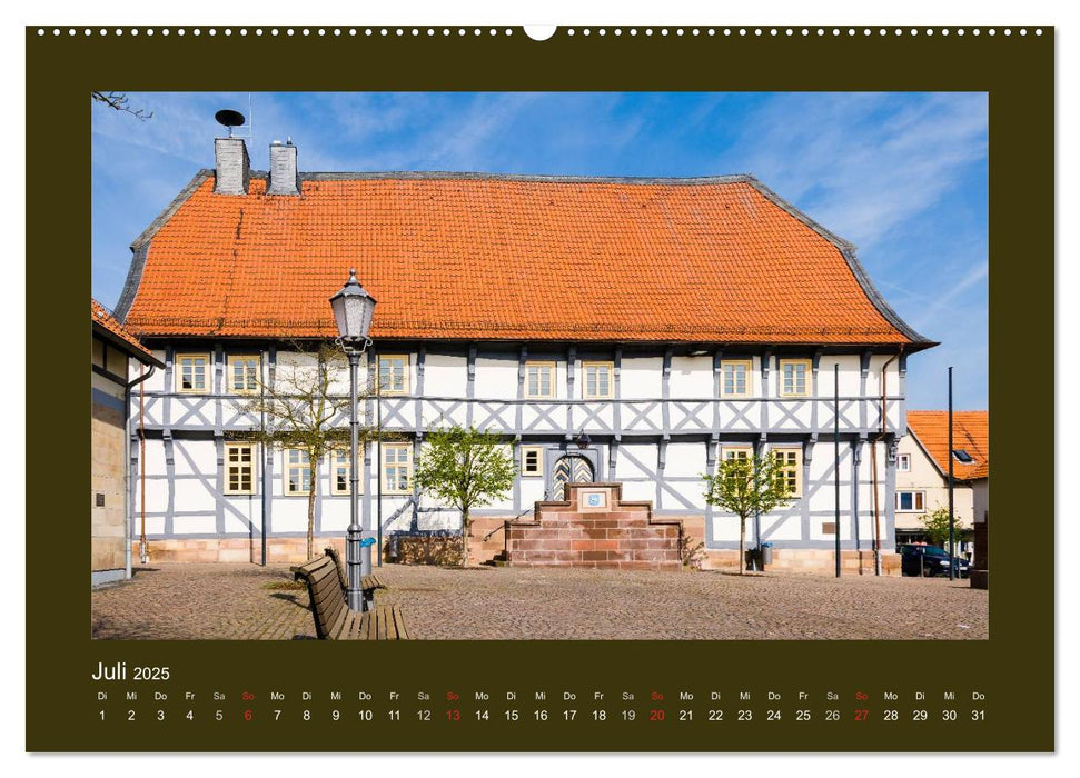 Fachwerk in Nordhessen (CALVENDO Premium Wandkalender 2025)