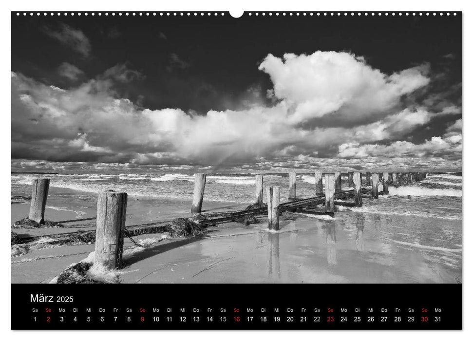 Strandspaziergang an der Ostsee (CALVENDO Premium Wandkalender 2025)