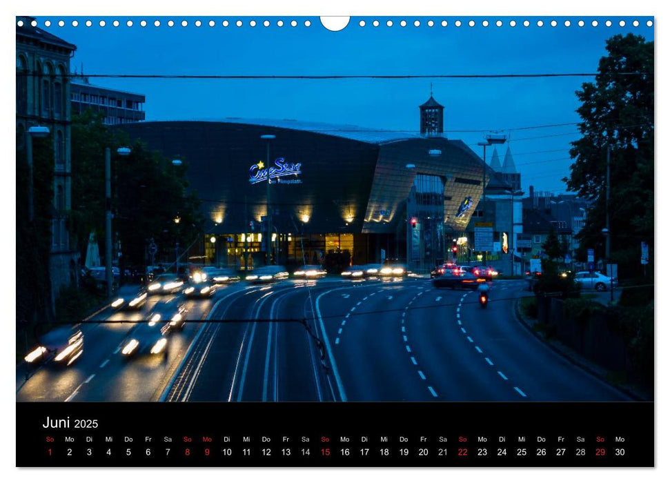 Nachts in Kassel (CALVENDO Wandkalender 2025)