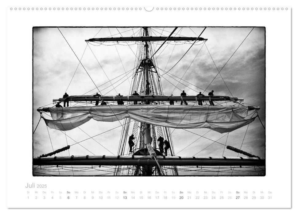 Gorch Fock - zeitlose Eindrücke (CALVENDO Premium Wandkalender 2025)