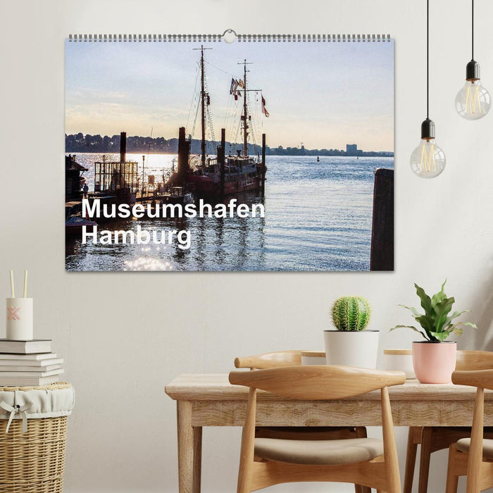 Museumshafen Hamburg - die Perspektive (CALVENDO Wandkalender 2025)