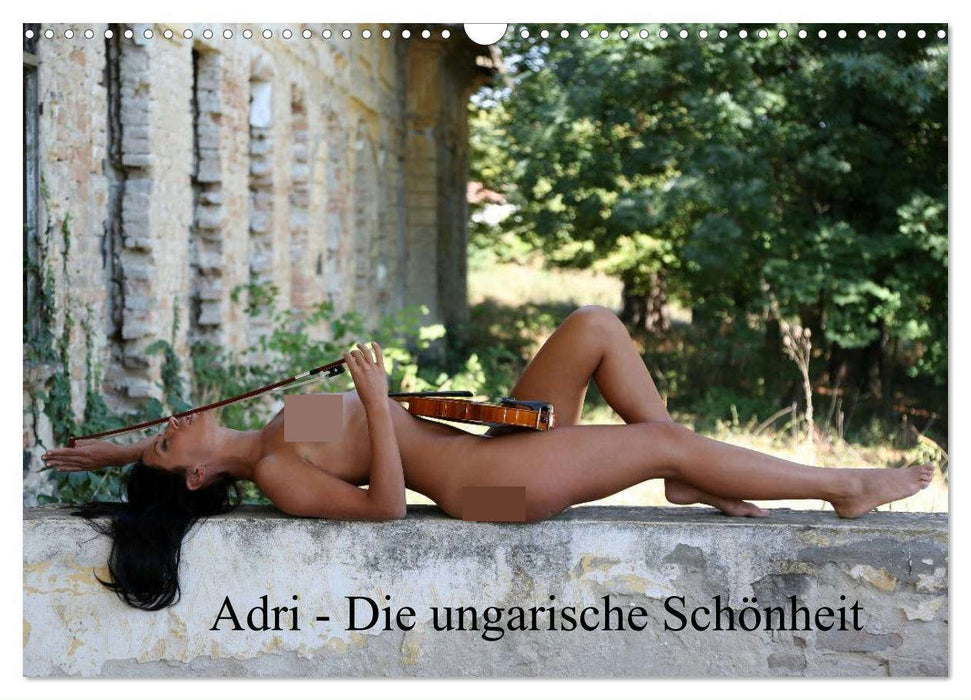 Adri - die ungarische Schönheit (CALVENDO Wandkalender 2025)