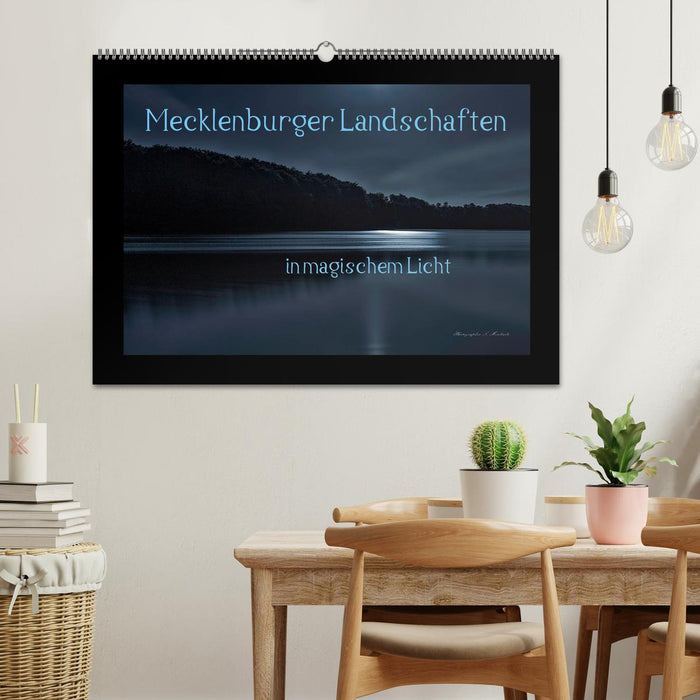 Mecklenburger Landschaften in magischem Licht (CALVENDO Wandkalender 2025)