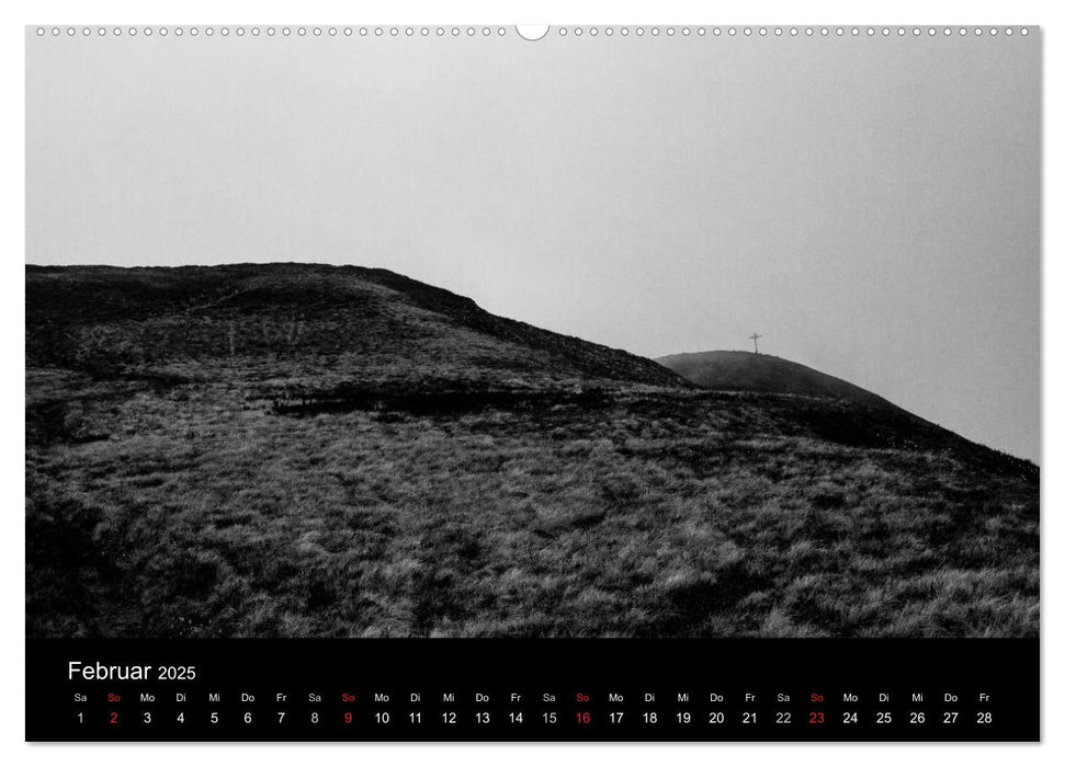 BERGE IN SCHWARZ WEISS (CALVENDO Premium Wandkalender 2025)