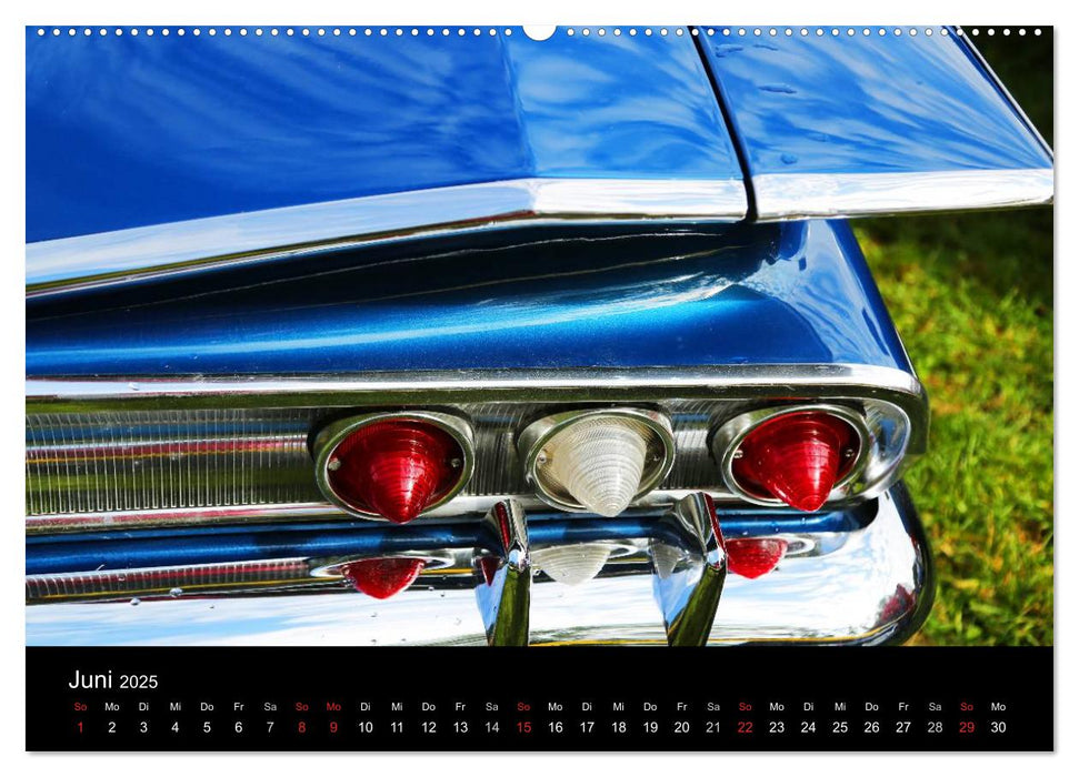 Träume in Chrom - Oldtimer Details (CALVENDO Premium Wandkalender 2025)