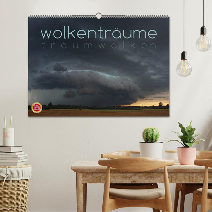 Wolkenträume - Traumwolken (CALVENDO Wandkalender 2025)