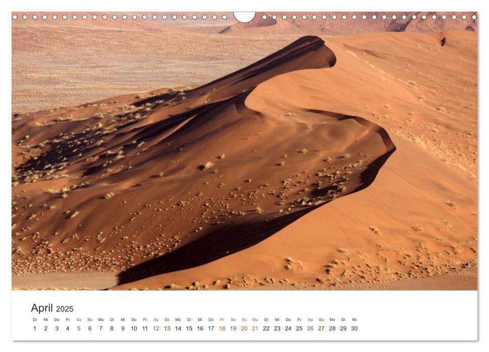 Namibia von oben (CALVENDO Wandkalender 2025)