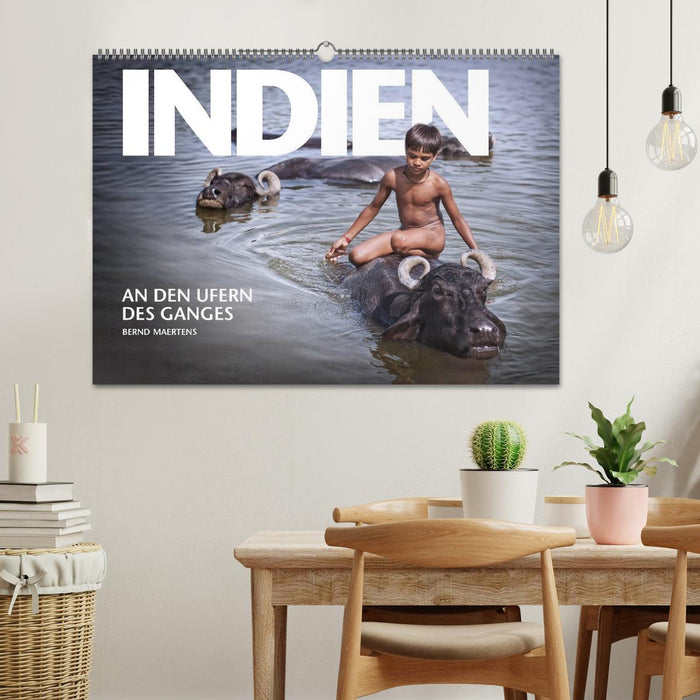 INDIEN An den Ufern des Ganges (CALVENDO Wandkalender 2025)