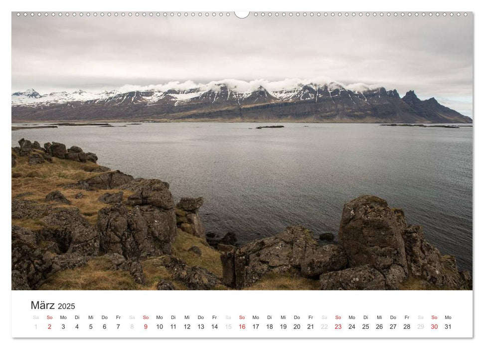 Fernweh 2025 – Islands weite Landschaften (CALVENDO Premium Wandkalender 2025)