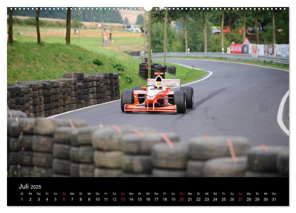 Formelrennwagen am Berg (CALVENDO Premium Wandkalender 2025)