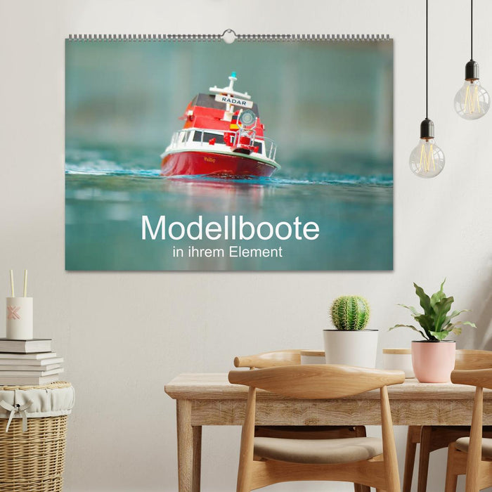 Modellboote in ihrem Element (CALVENDO Wandkalender 2025)