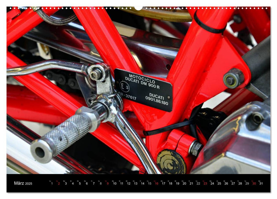 Ducati 900SS Königswelle (CALVENDO Premium Wandkalender 2025)