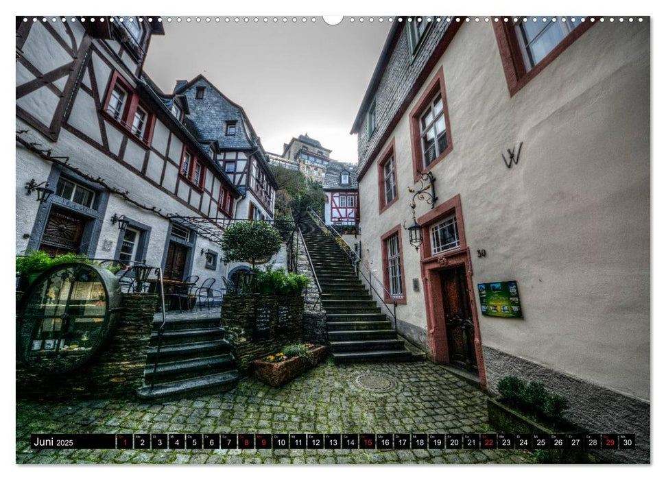 Mosel Impressionen Mystische Burgen und magische Orte (CALVENDO Premium Wandkalender 2025)