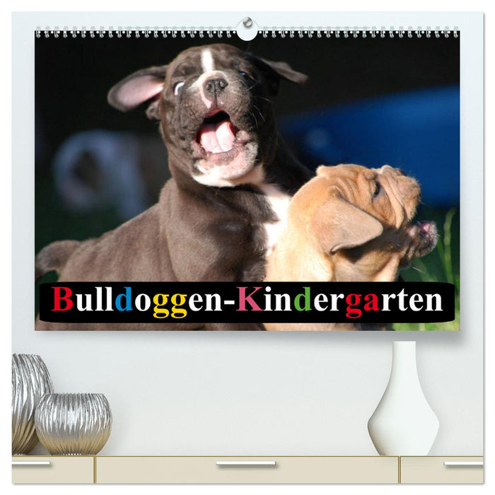 Bulldoggen-Kindergarten (CALVENDO Premium Wandkalender 2025)