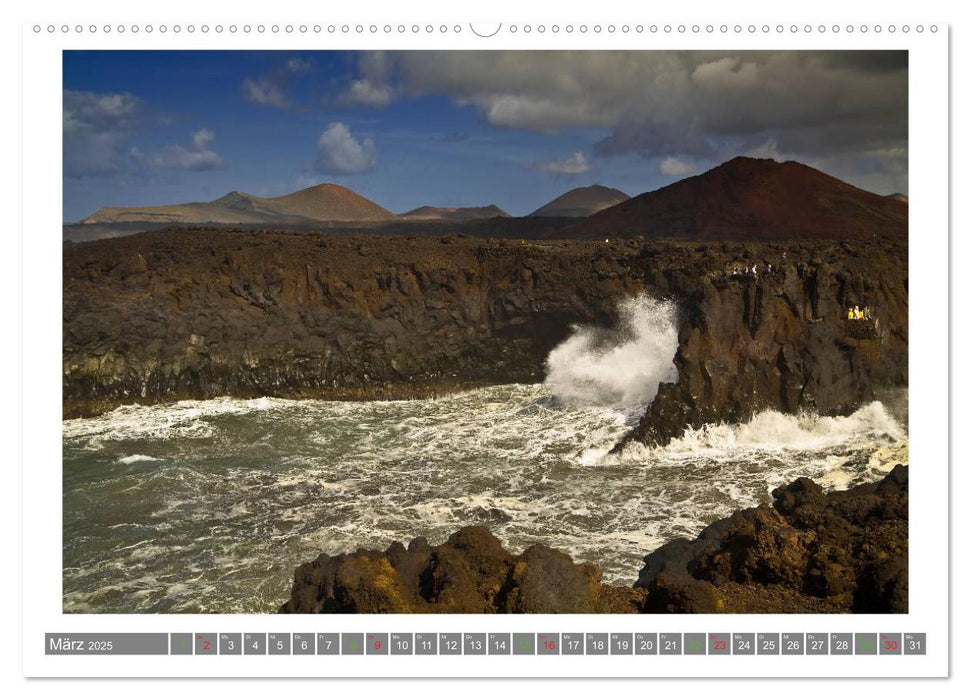 Aus dem Meer geboren - Lanzarote (CALVENDO Wandkalender 2025)