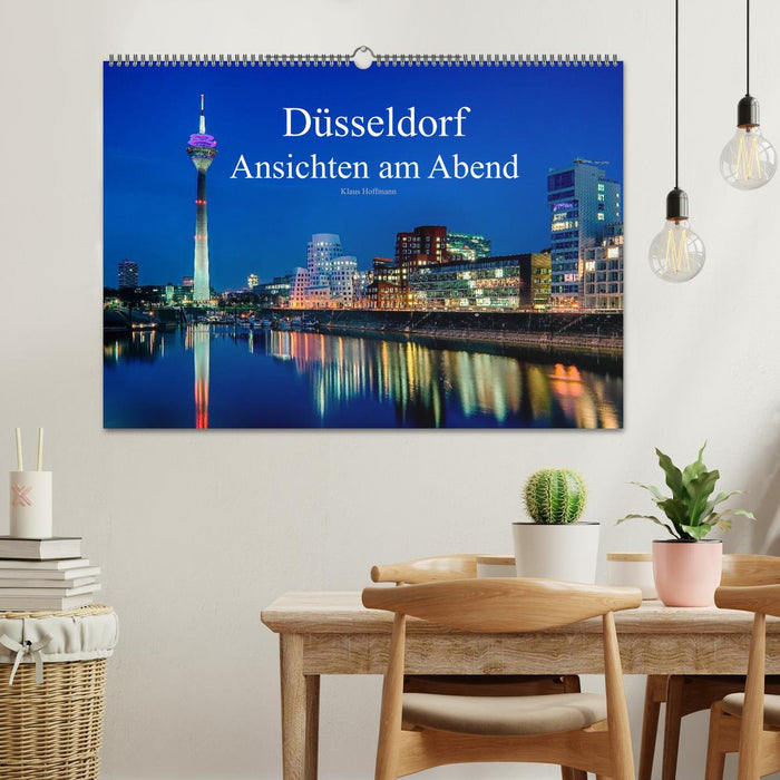 Düsseldorf - Ansichten am Abend (CALVENDO Wandkalender 2025)