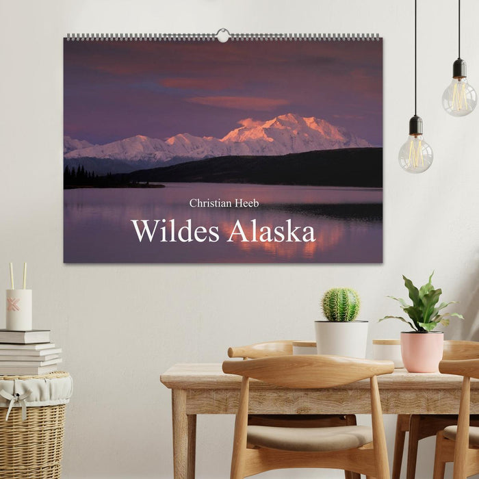 Wildes Alaska Christian Heeb (CALVENDO Wandkalender 2025)