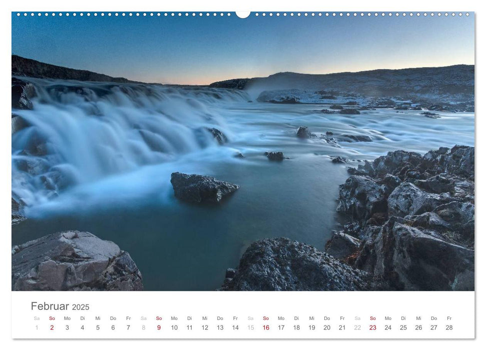 Island – Insel im magischen Licht (CALVENDO Premium Wandkalender 2025)