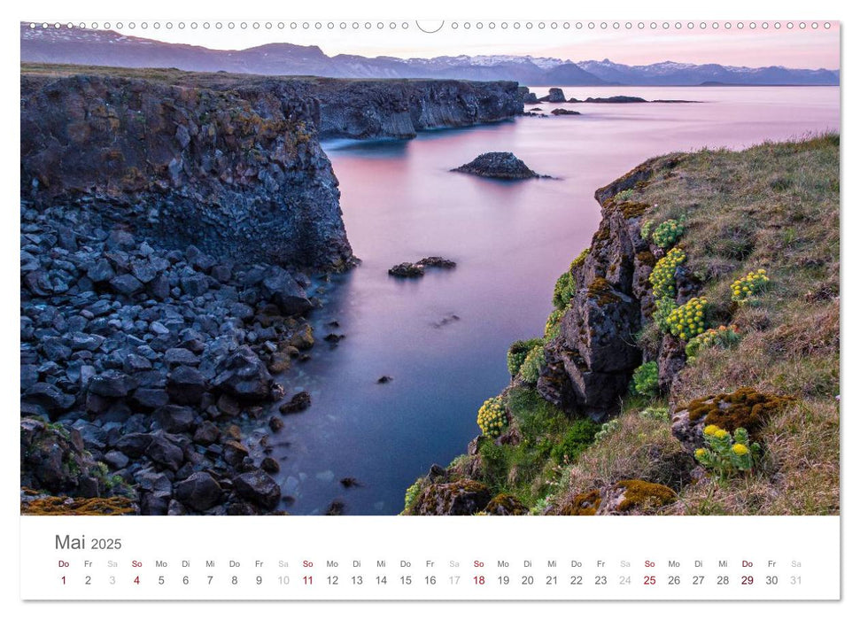 Island – Insel im magischen Licht (CALVENDO Wandkalender 2025)