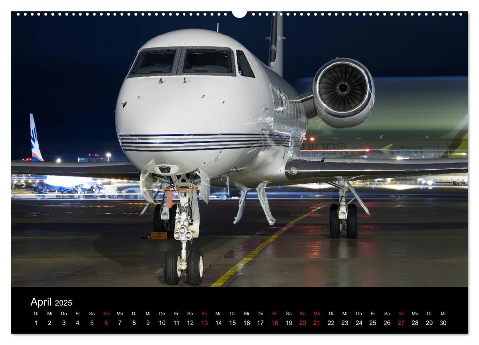 Flugzeuge bei Nacht (CALVENDO Premium Wandkalender 2025)