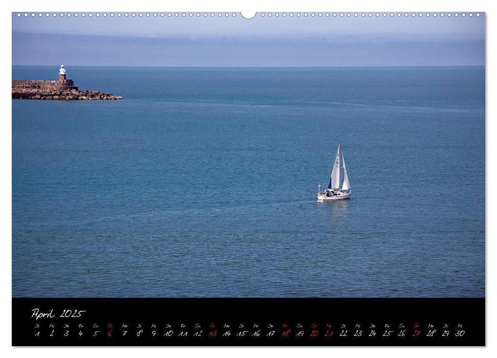 Wales - Pembrokeshire Coast Path (CALVENDO Premium Wandkalender 2025)