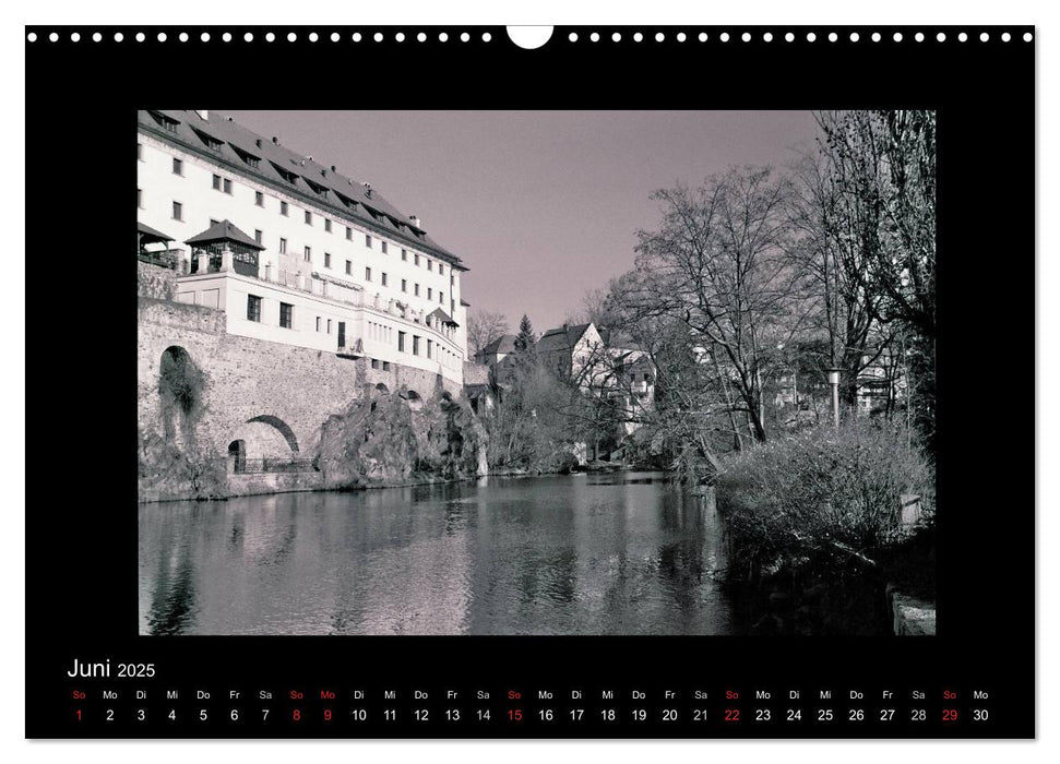 Schönheit an der Moldau - Cesky Krumlov (CALVENDO Wandkalender 2025)