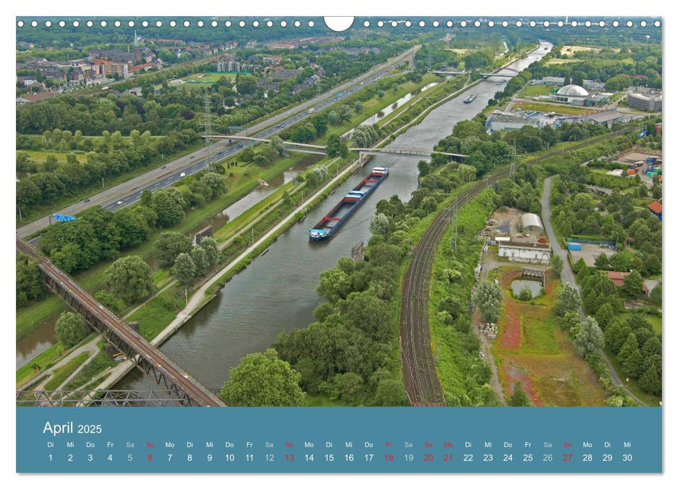 Wasser unter dem Kiel - Schiffe und Boote weltweit (CALVENDO Wandkalender 2025)