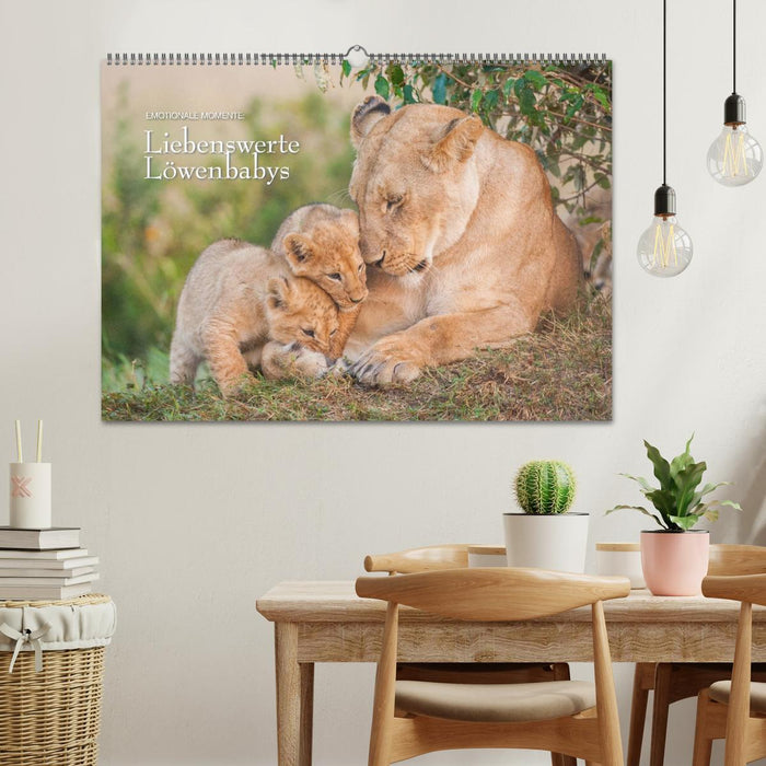 Emotionale Momente: Liebenswerte Löwenbabys / CH-Version (CALVENDO Wandkalender 2025)