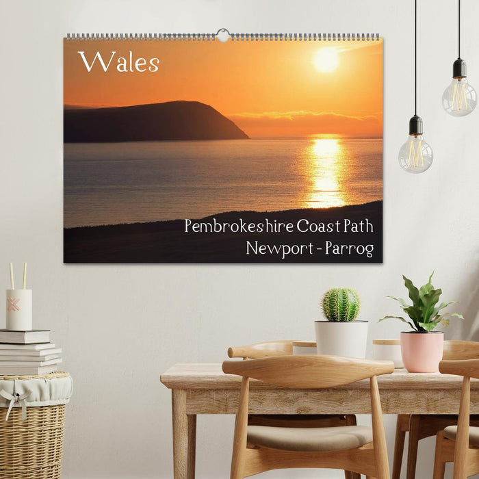 Wales - Pembrokeshire Coast Path (CALVENDO Wandkalender 2025)