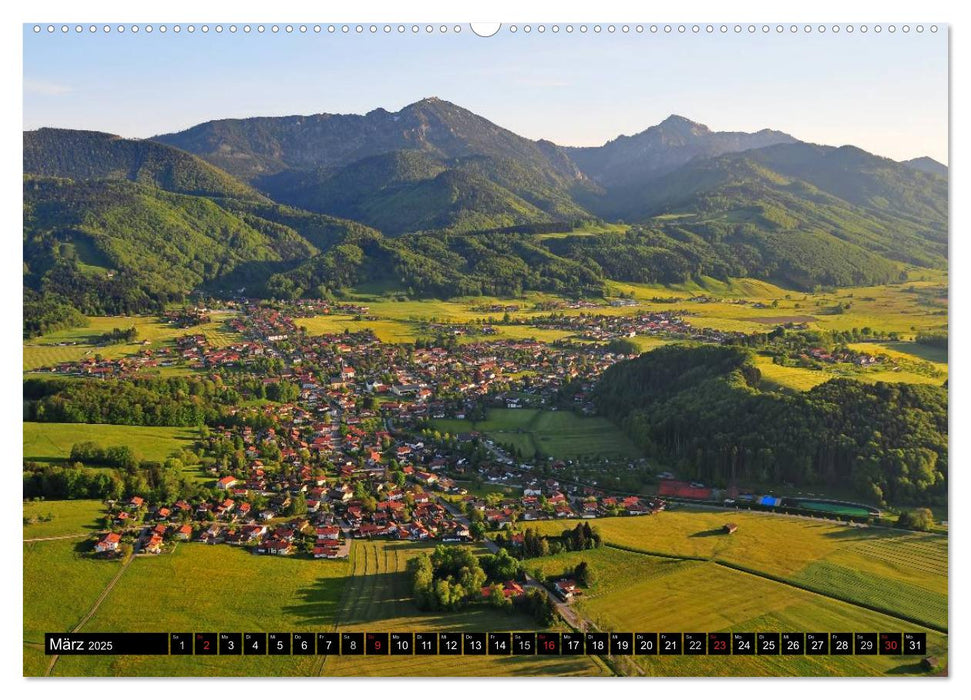 Der Chiemgau von oben (CALVENDO Premium Wandkalender 2025)