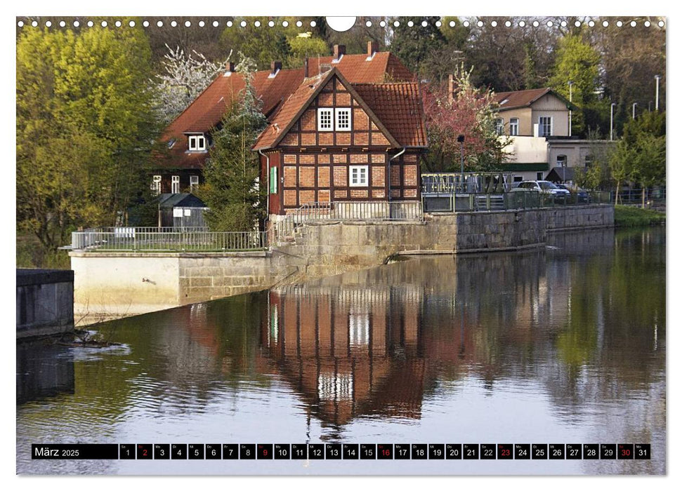 Idyllische Fachwerkhäuser (CALVENDO Wandkalender 2025)