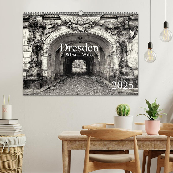 Dresden Schwarz Weiss 2025 (CALVENDO Wandkalender 2025)