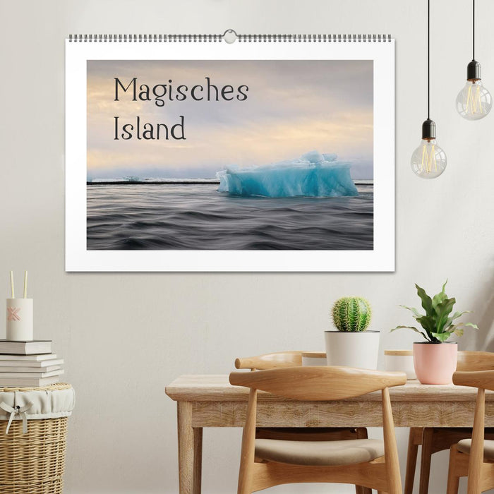 Magisches Island (CALVENDO Wandkalender 2025)