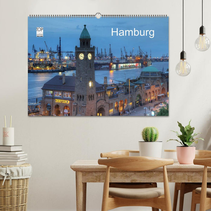 Hamburg (CALVENDO Wandkalender 2025)