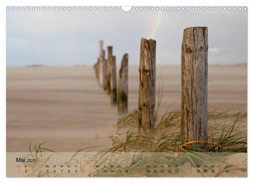 am strand von SANKT PETER-ORDING (CALVENDO Wandkalender 2025)